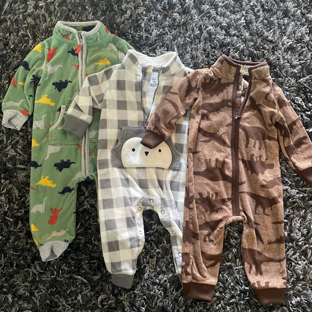 Carter’s fleece coverall set of 2 no green